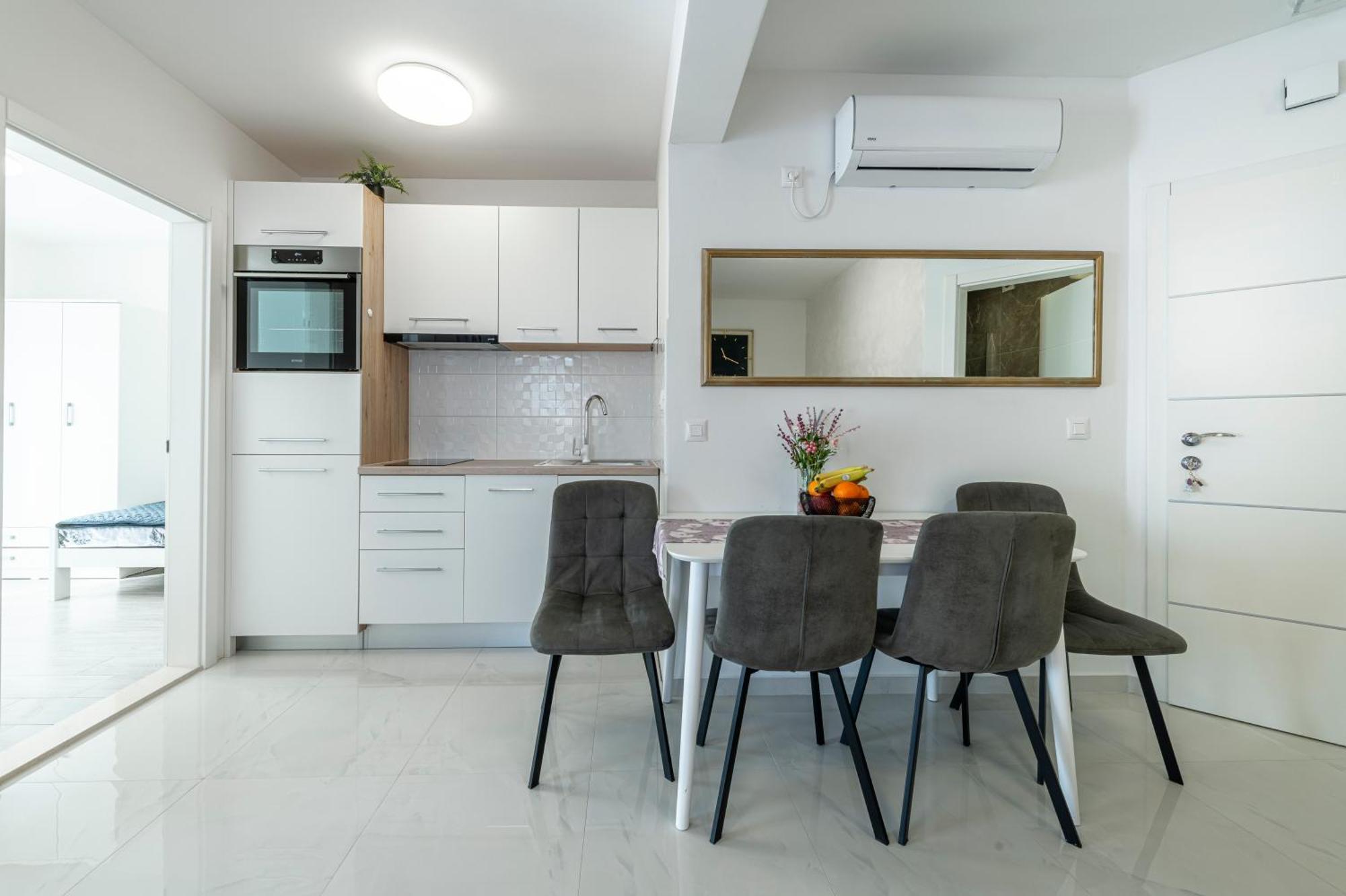 Apartments Kiki Mlini Zewnętrze zdjęcie